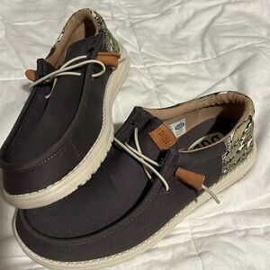 Hey Dudes slip ons